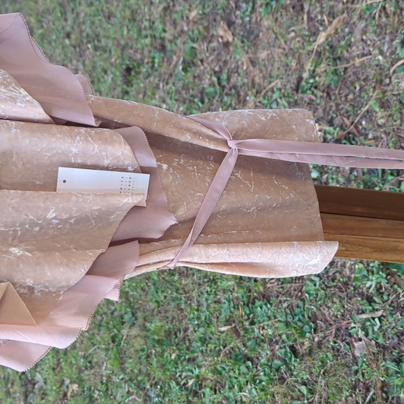 ⭐NWT WHBM Velvet Ruffle Tie Top - Picture 9 of 10